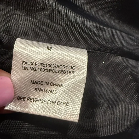 Romeo + Juliet Couture Black Faux Fur Jacket Coat NWOT Hidden Hook Closure Glam - Picture 6 of 7